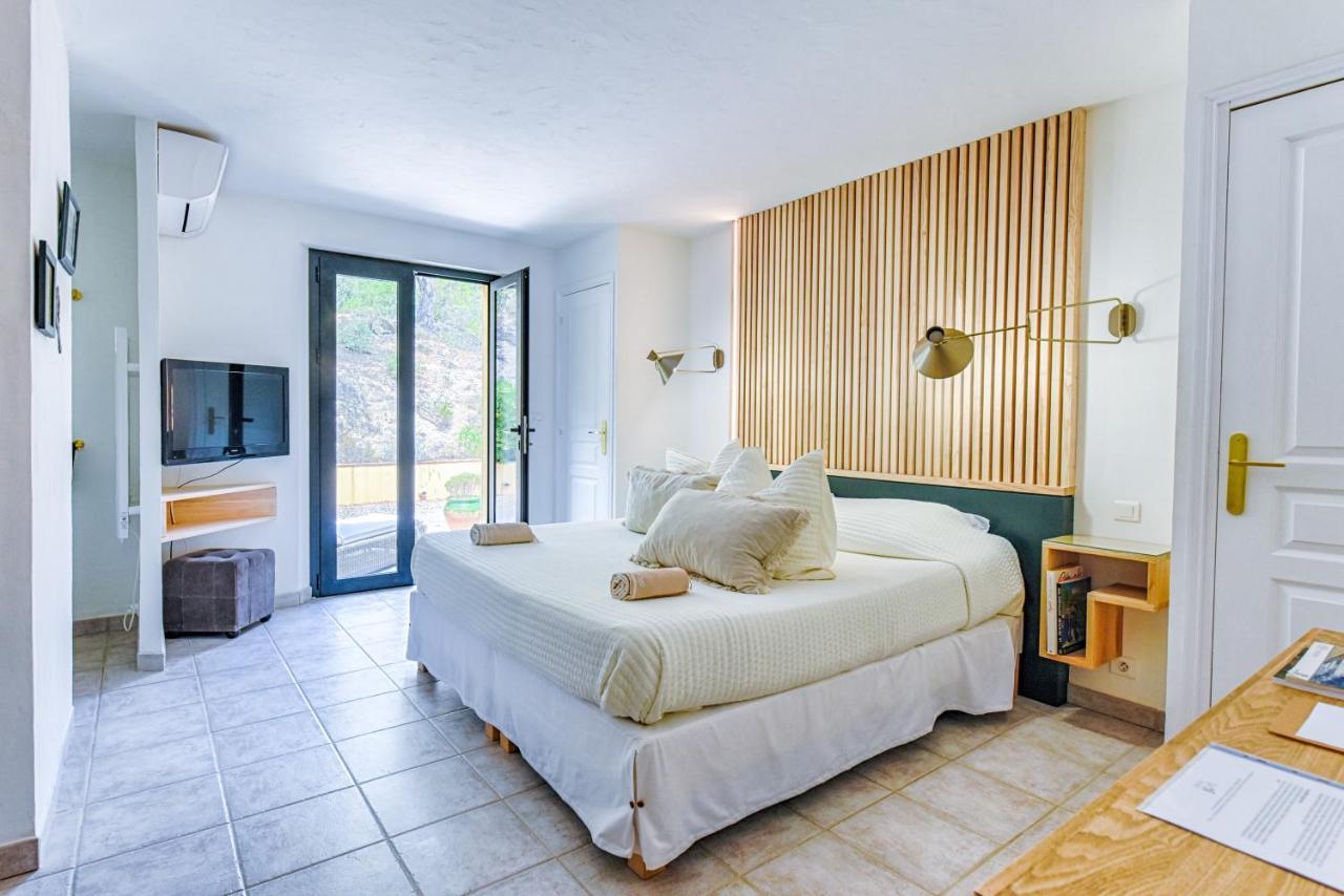 Bed and Breakfast La Bergerie Le Plan-de-la-Tour Esterno foto