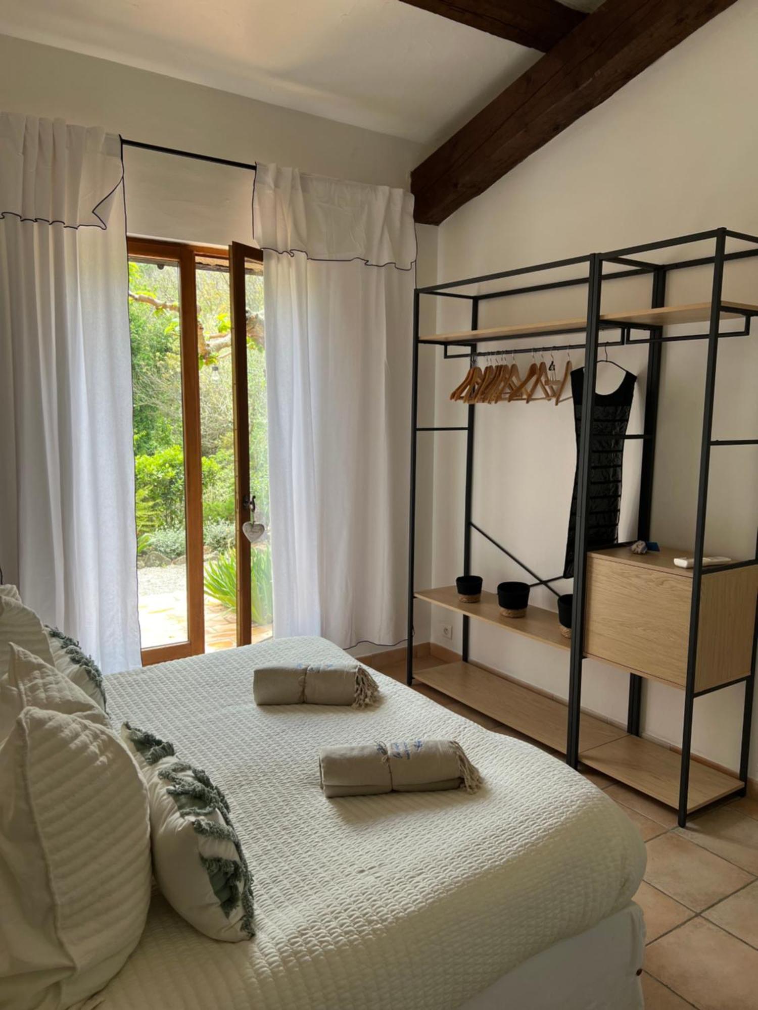 Bed and Breakfast La Bergerie Le Plan-de-la-Tour Esterno foto